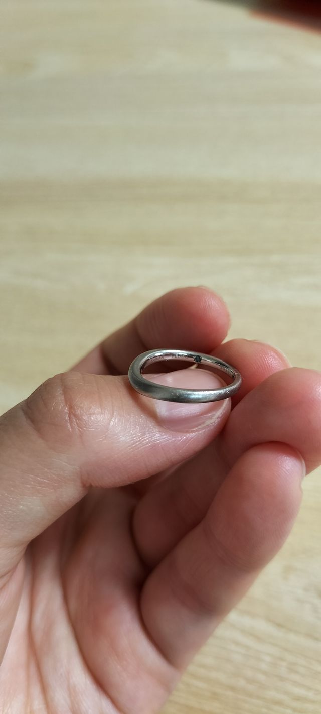 好きなストーンをひとつ埋められました。