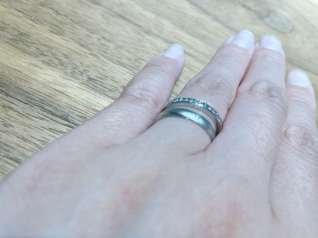 結婚指輪と婚約指輪です。