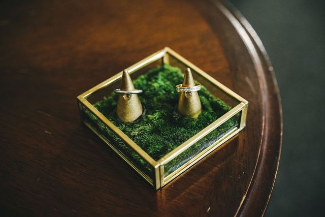 カルティエの指輪は上品でおしゃれで宝物です。