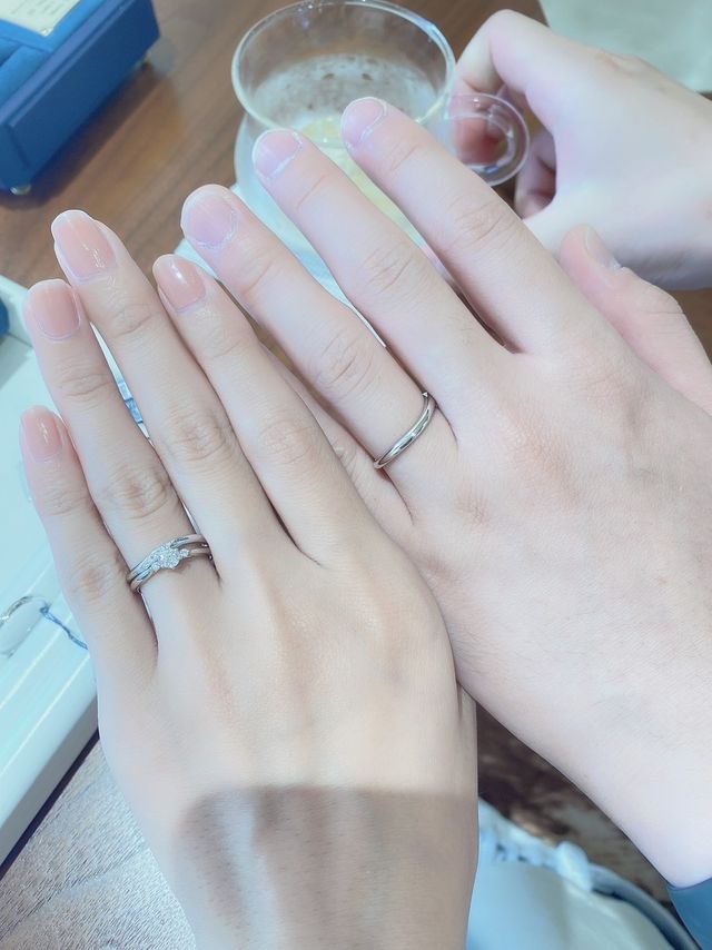 結婚指輪を探しに来ましたが、お気に入りの指輪を見つけました。