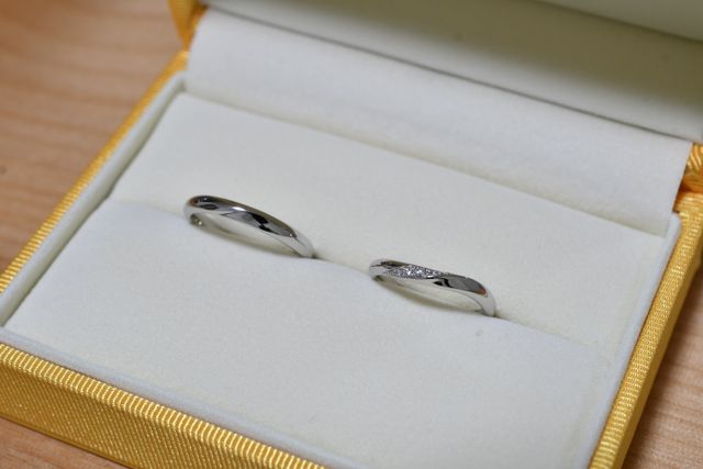 結婚指輪
右が新婦、左が新郎のものです。