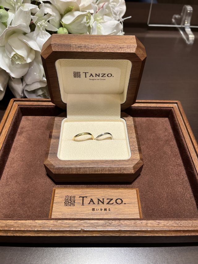 グリーンゴールドとプラチナです