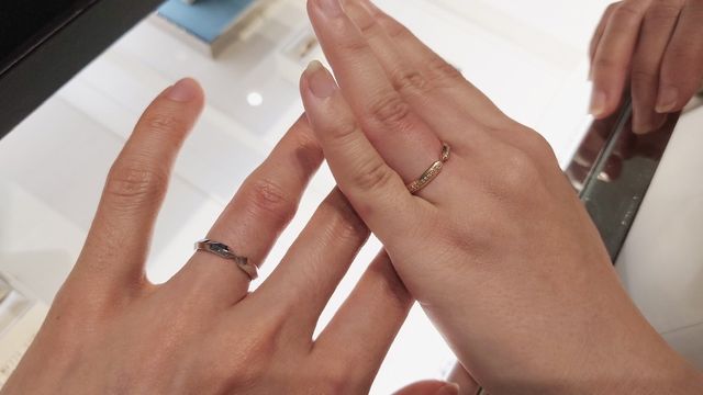 右:ダイヤあり
左:ダイヤなし