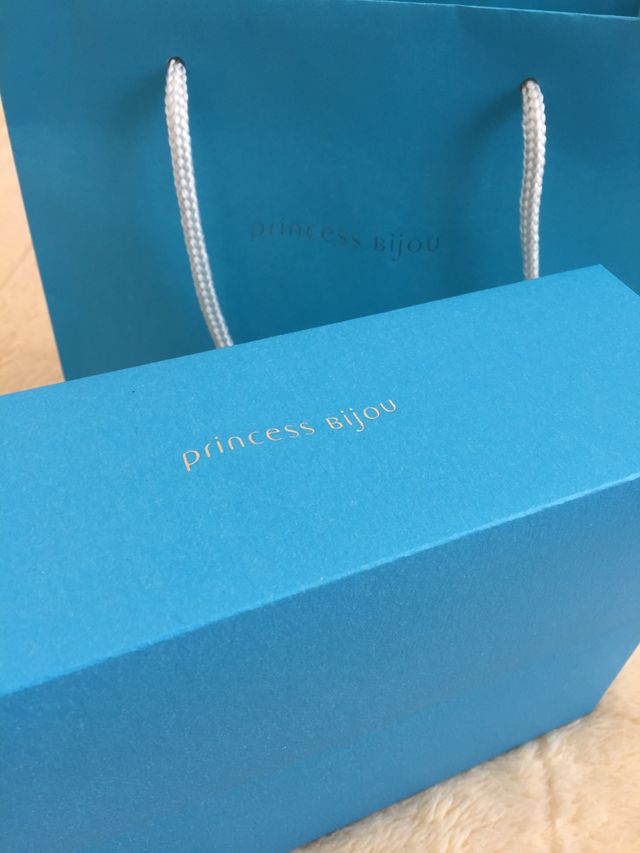 サムシングブルー