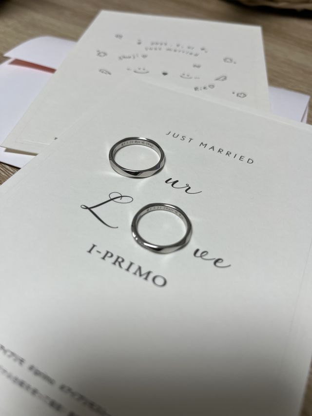 指輪用の可愛いシートいただけます。