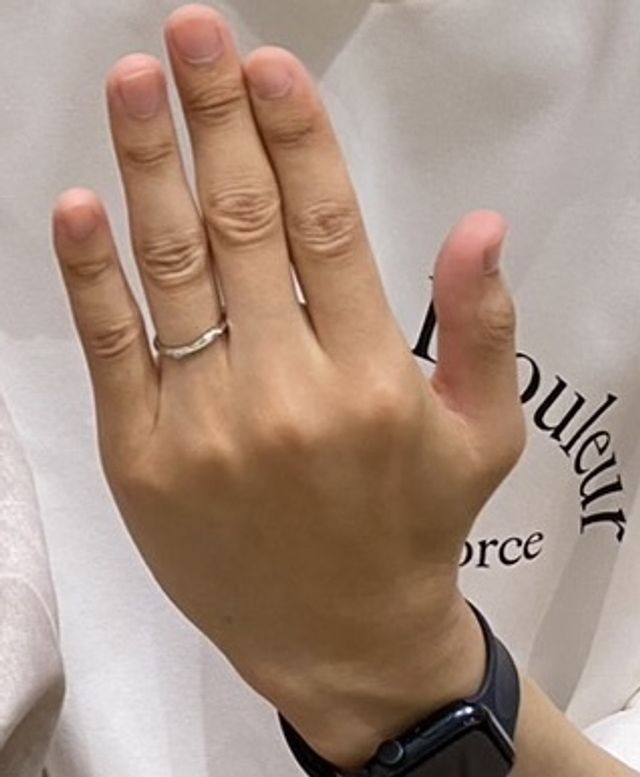 指輪の受け取り時に2人の写真を撮って頂きました