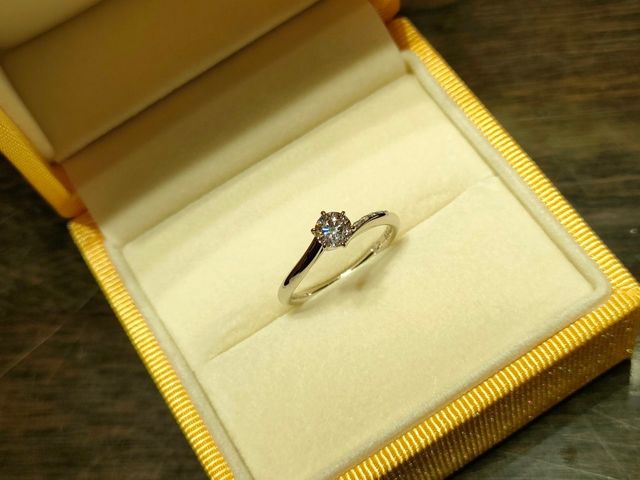 片側メレダイヤ5つ付けました。