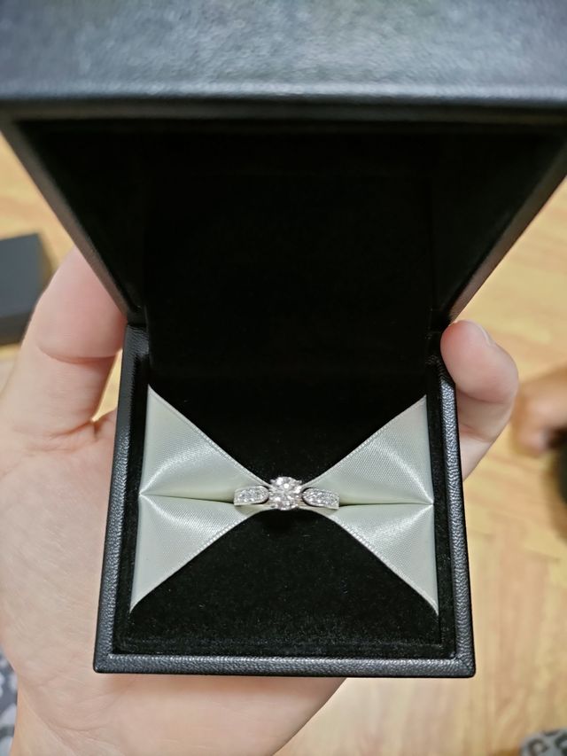 キラキラ(ღ✪ｖ✪)