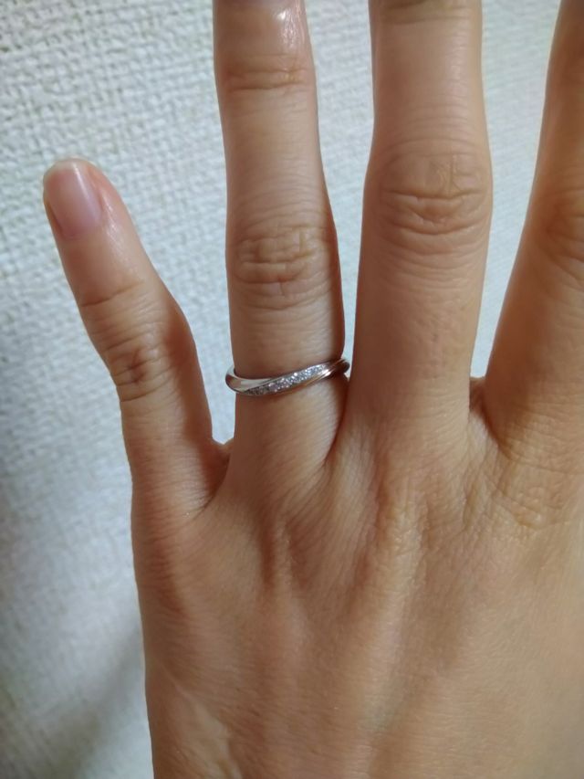 既製のデザインを参考にオーダーメイドしました。