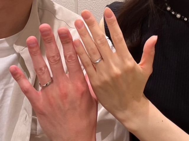 指輪が完成し、受け取りに行った際に撮影した写真