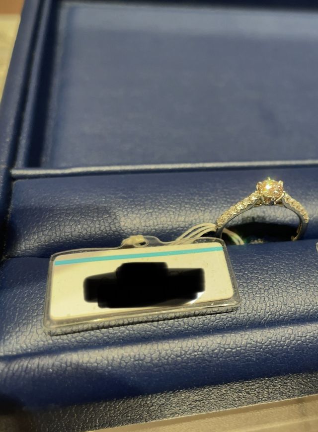 指輪の写真