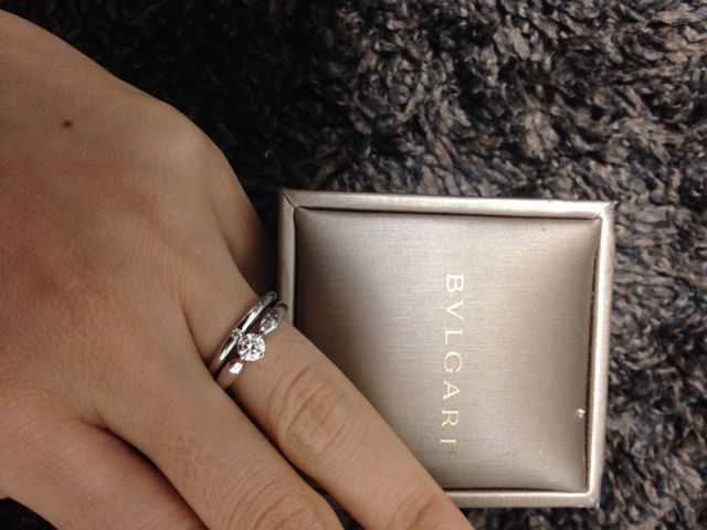 一石入りの結婚指輪とも相性良いです