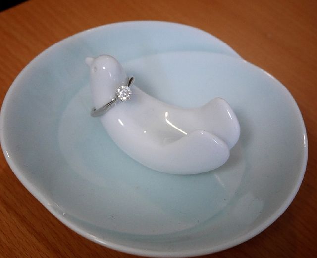 箸置きと小皿でオリジナルのリングスタンド！