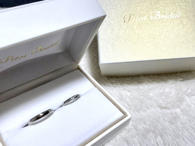 一番の魅力は鍛造製法でPt999
デザインもシンプル