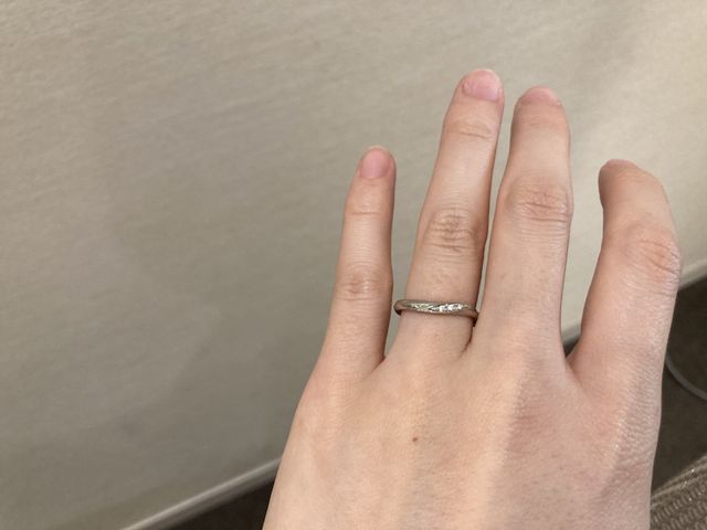 華奢過ぎず、重すぎず自分にとってちょうどいい重量感であった。