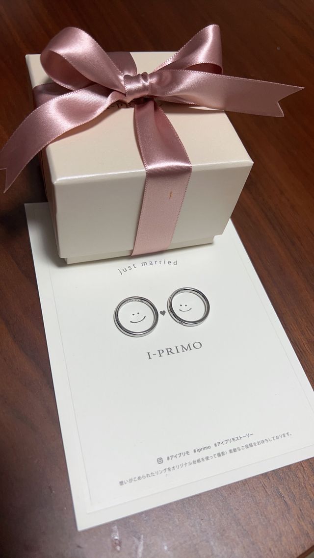 記念写真やSNS報告用に活用できる台紙が2枚入ってました。