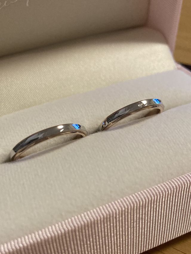 よく見ると斜めにウェーブがかっていてかわいいです