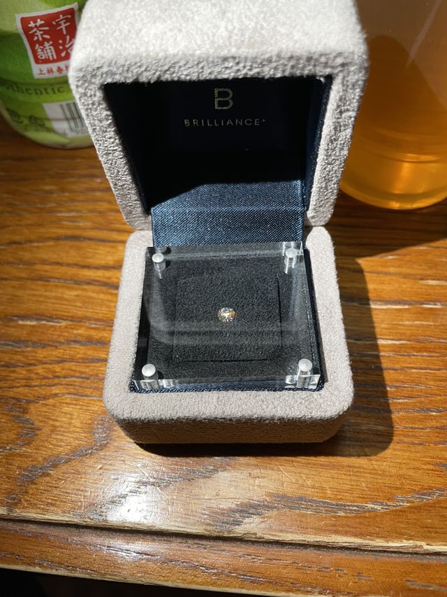 プロポーズはダイヤモンドでしてくれました
