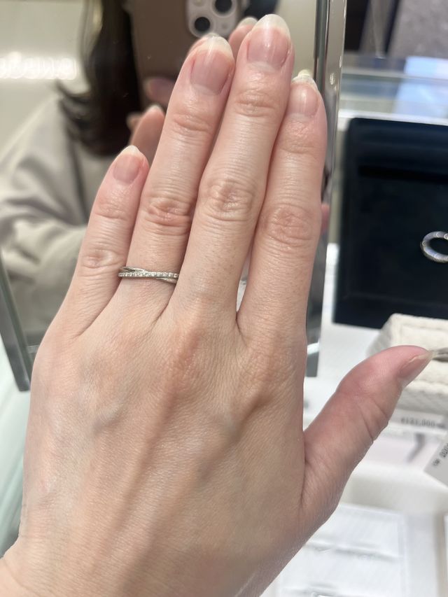 フィットした感覚が一番あり、ビビッときて購入。