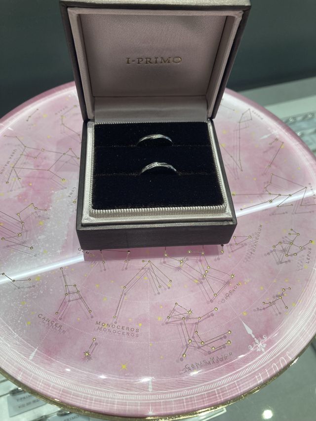 指輪注文後、受け取り時に撮った写真です。