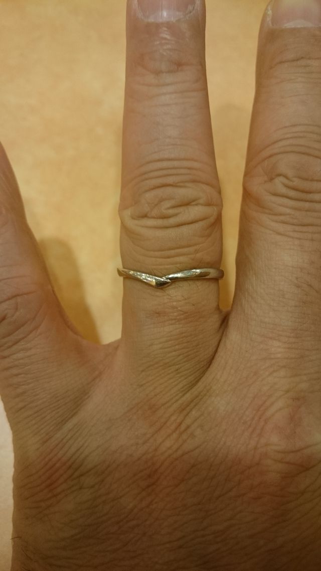 男性用の結婚指輪プラチナ