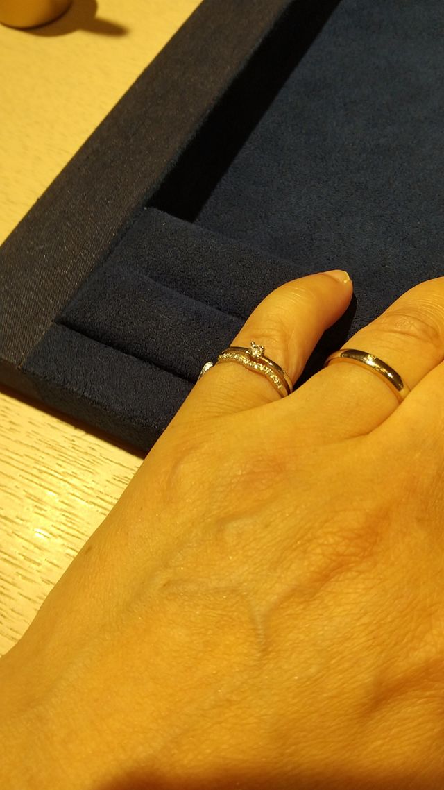 ピンキーリングとコーディネートでき、嬉しい
