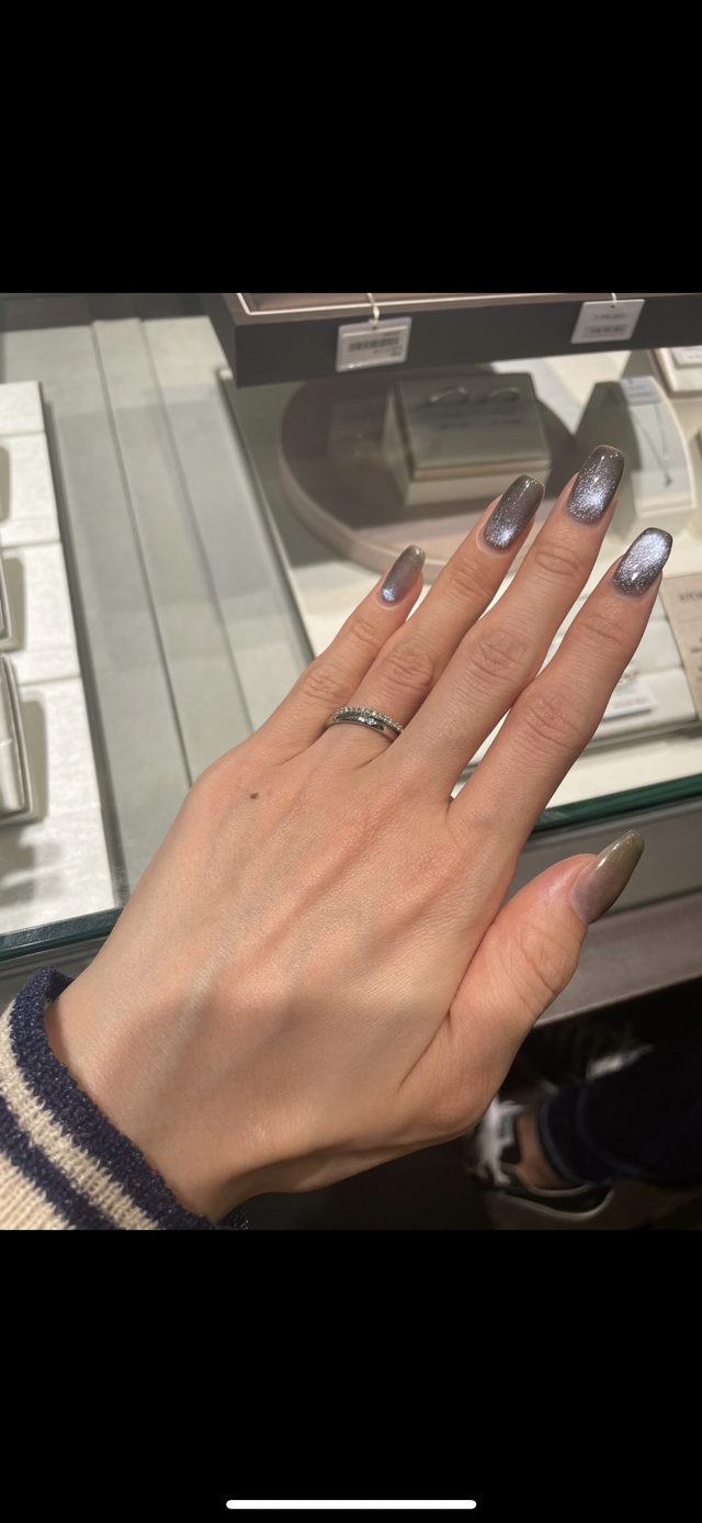 婚約指輪と結婚指輪の重ね付け