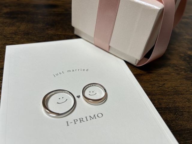 二人ともデザインや色などは全くお揃いにしました！