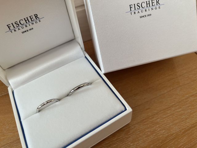 シンプルなデザインで普段の私服にも合うので気に入ってます！