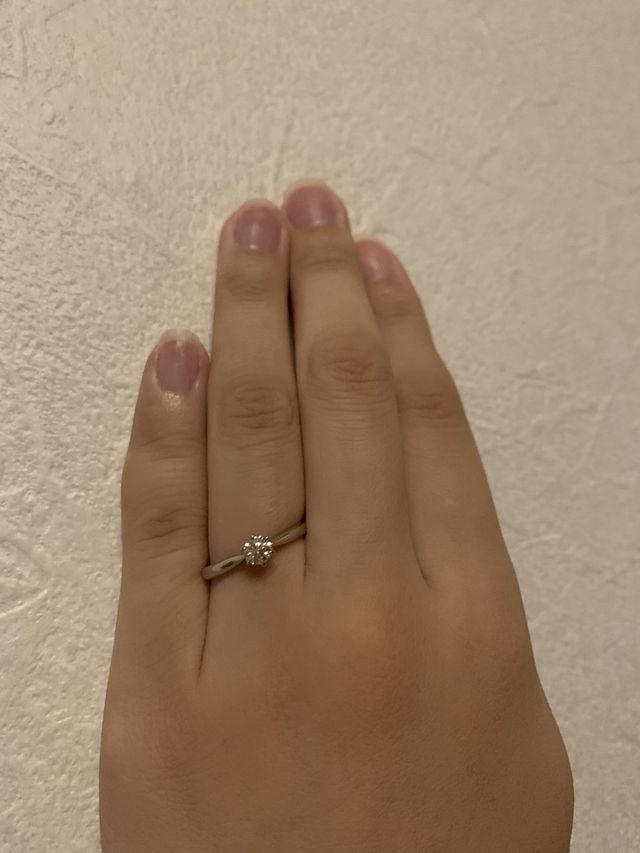 ダイヤモンドの光り方が素晴らしいです。