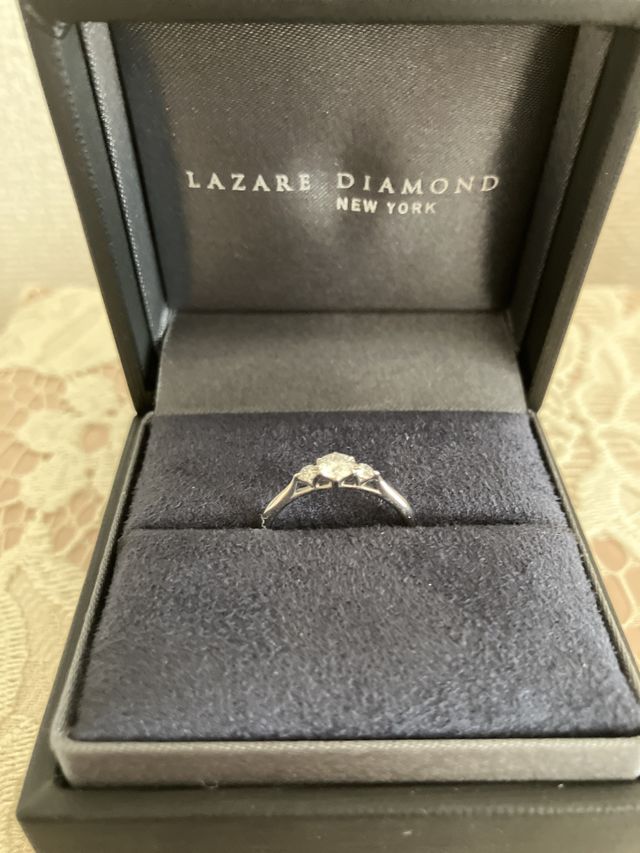 横から見たデザインもこだわってます。