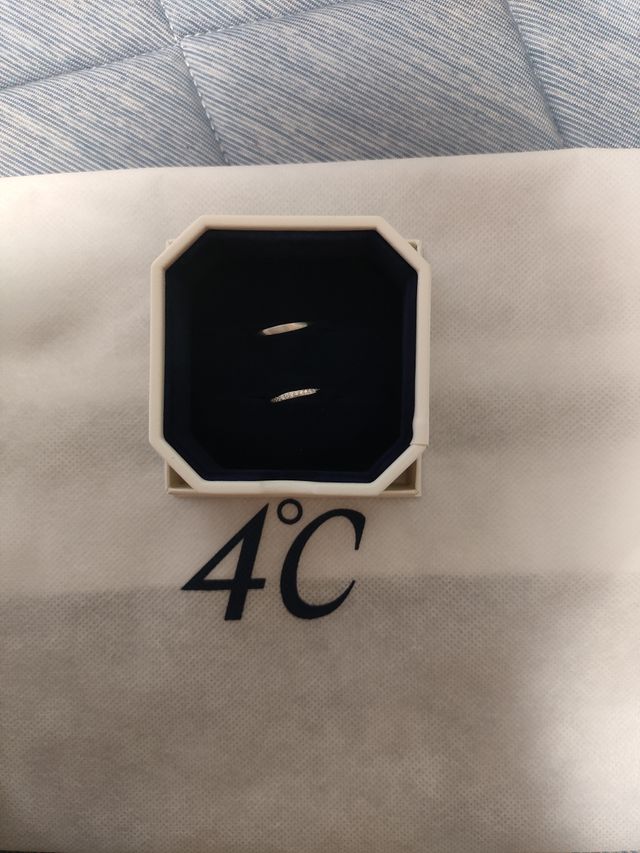 お気に入りのブランドで結婚指輪を購入しました。