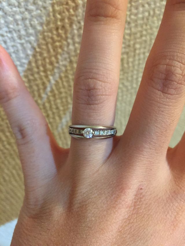 大切な婚約指輪