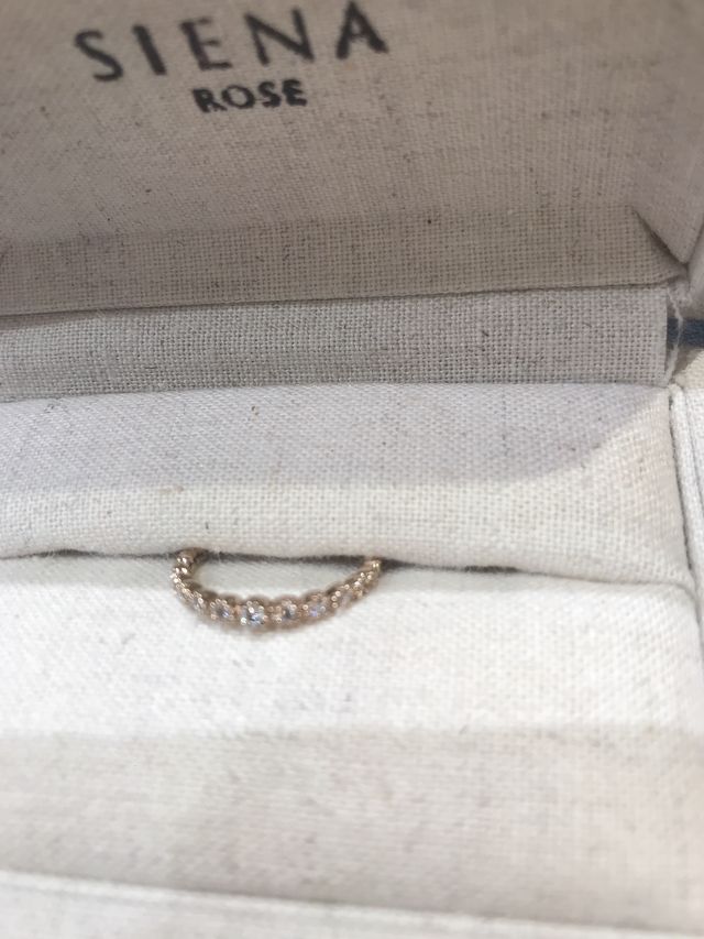 デザインが可愛くて人気もあったので購入を決めました^ - ^