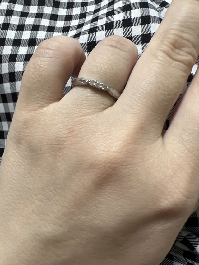 指輪ん付けた写真です