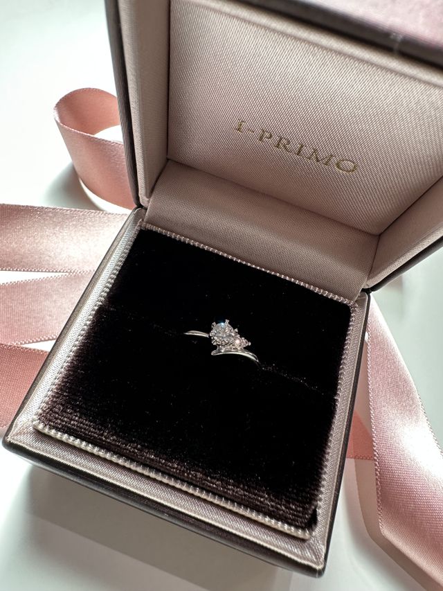 ミラ
サイズ:8号
PT950
※サイドはピンクダイヤ