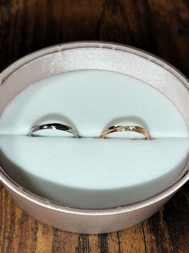 指に馴染んでつけ心地がよいです。