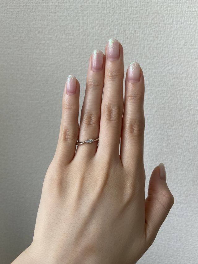 ウェーブタイプで指が細く見えます。