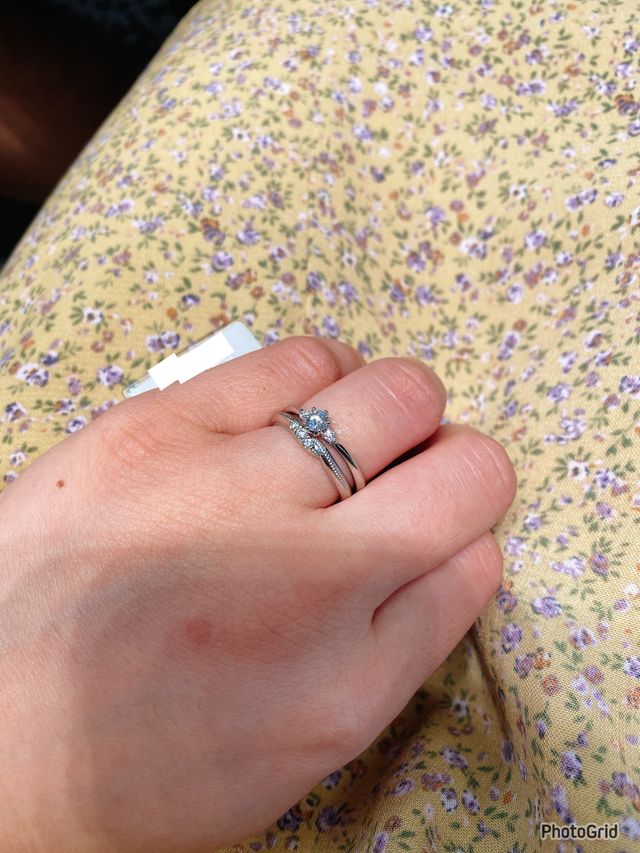 婚約指輪と重ね付け
