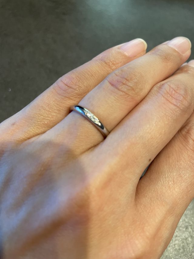 3石着いたデザインにしました。