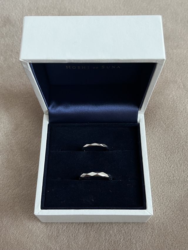 ネイビー×ホワイトの色合いが可愛いです♡