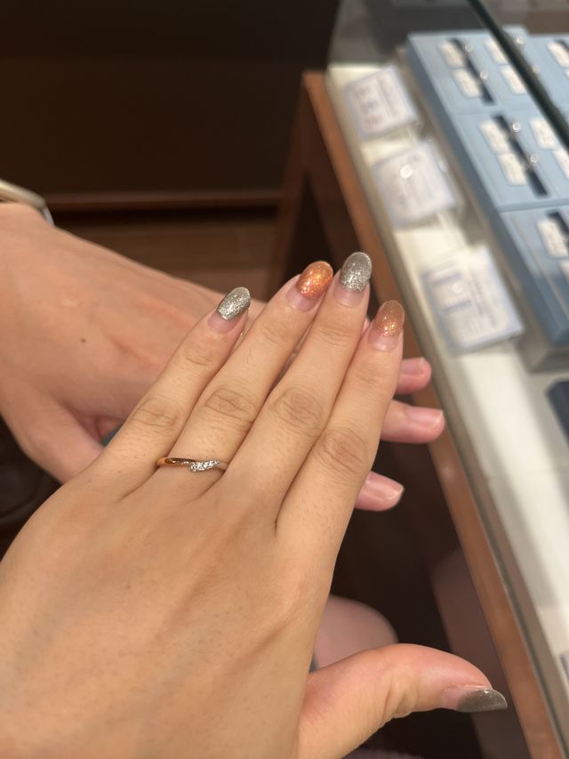 ディズニーコラボでカラーが入っている。