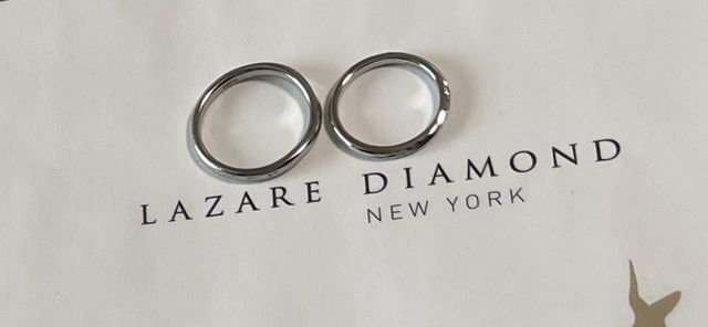 ラザールダイヤモンドさんから頂いた複写式婚姻届とともに