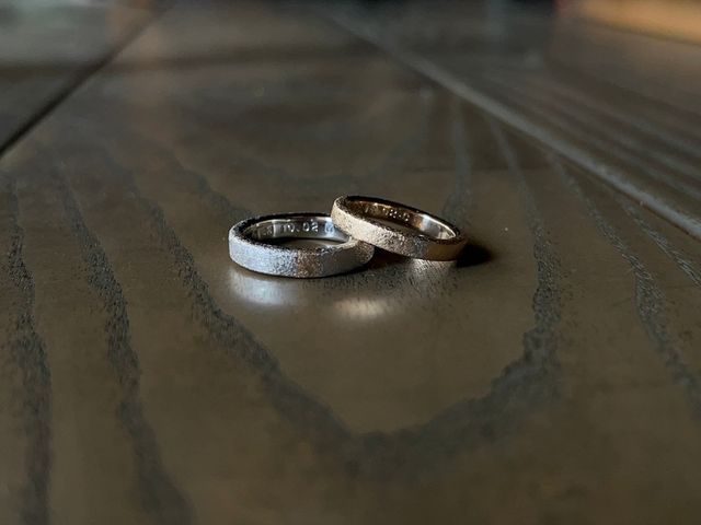 石地のプラチナとゴールド
それぞれの色を少し付加