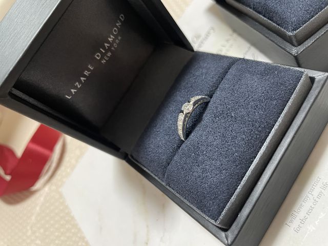 普段使いしやすい高級感のあるデザインで素敵