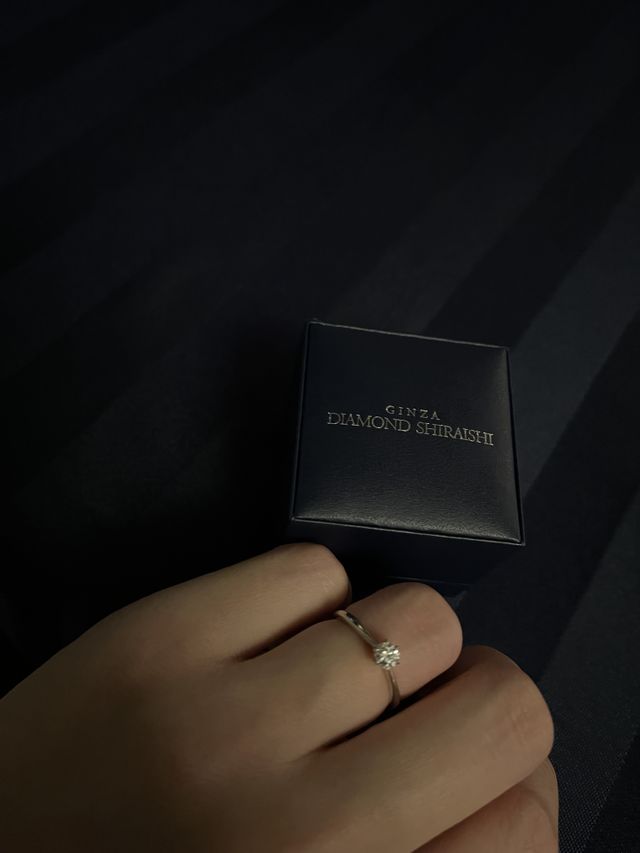 プロポーズ用の仮リングみたいで、その場でサイズ調整できました