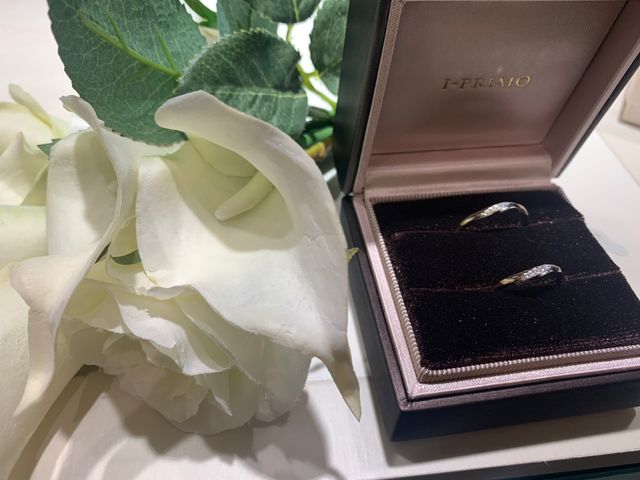 指輪を受け取った際の写真です。
