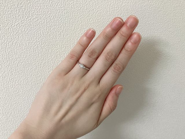 シンプルなデザインで着けやすいです