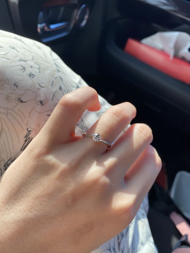 購入してすぐ着用しました。
とてもお気に入りです。