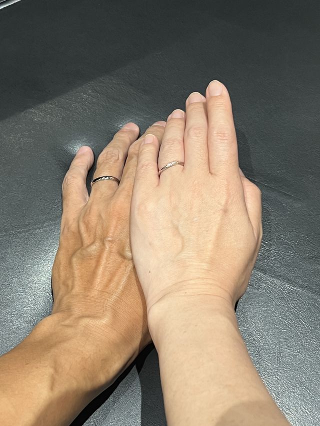 どちらも一見シンプルですが、しっかり主張するデザインです。